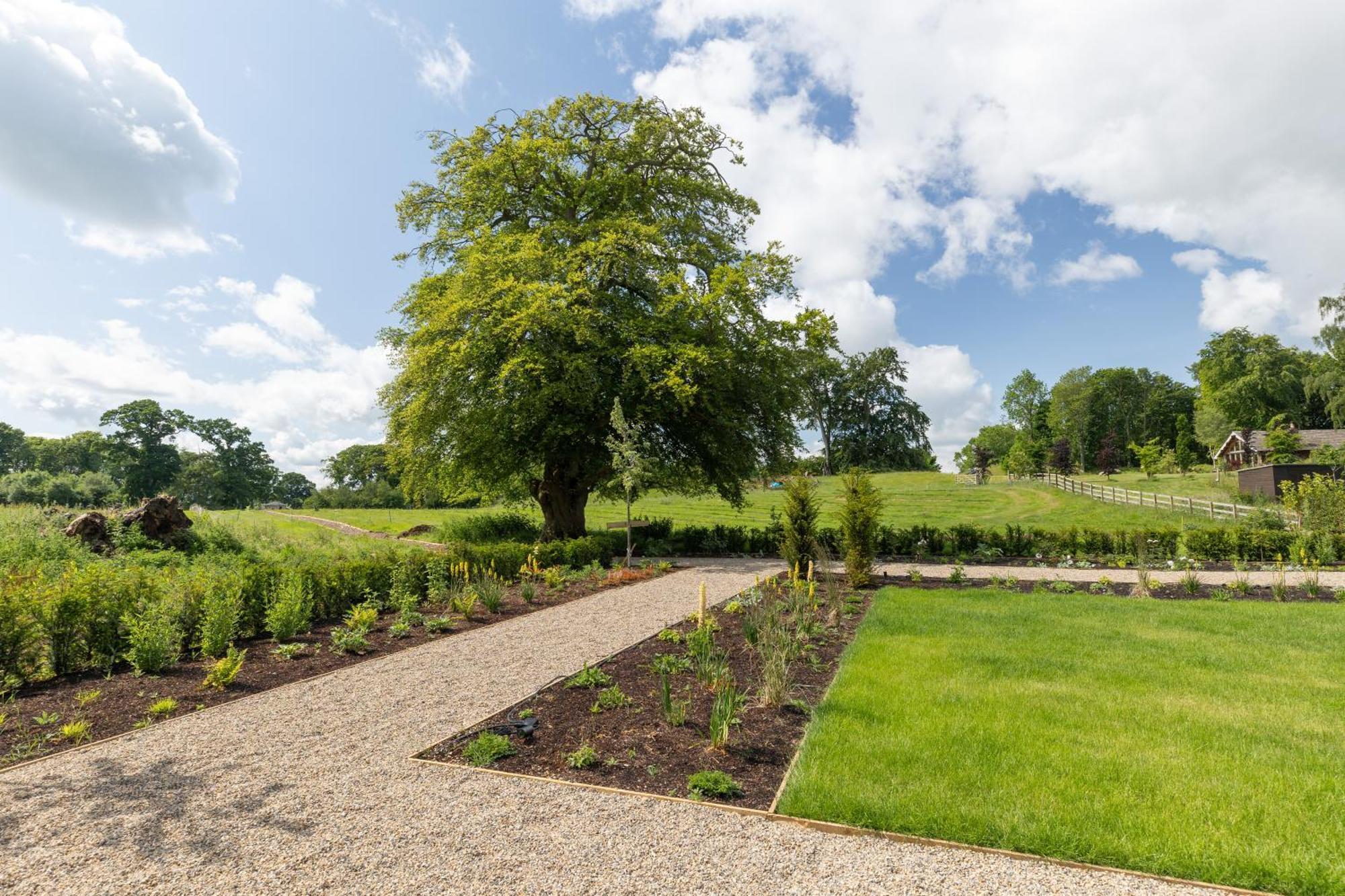 The Tempus At Charlton Hall Estate อัล์นวิก ภายนอก รูปภาพ