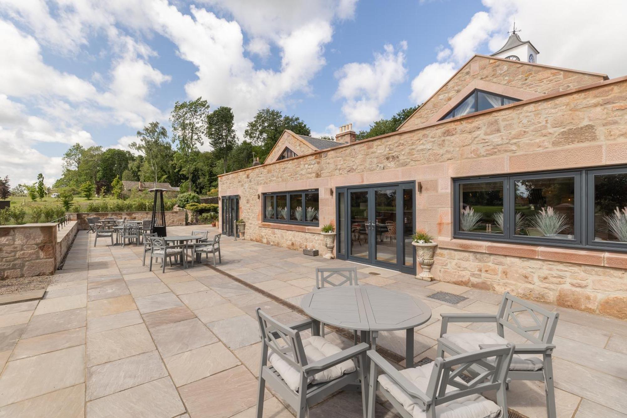The Tempus At Charlton Hall Estate อัล์นวิก ภายนอก รูปภาพ