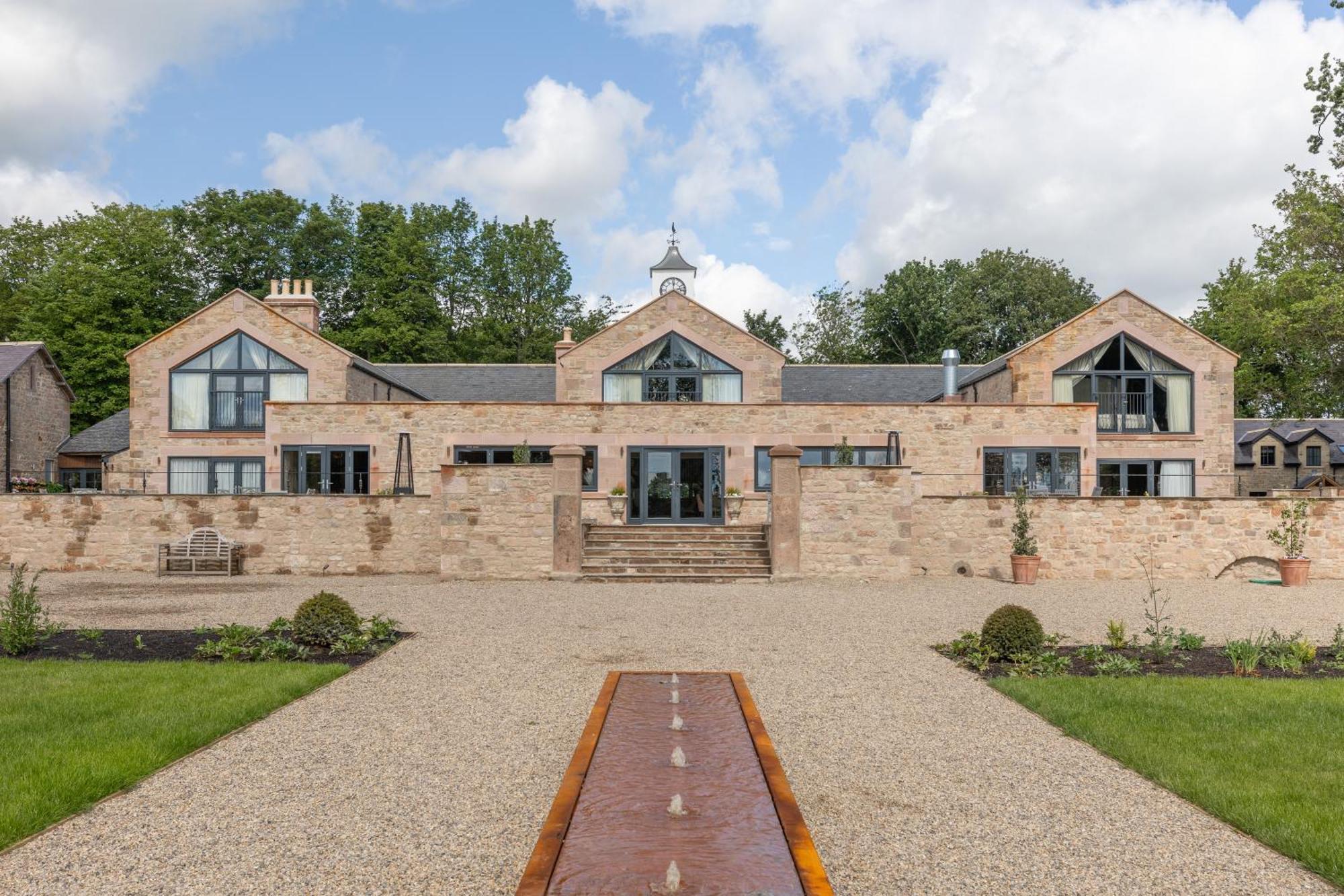 The Tempus At Charlton Hall Estate อัล์นวิก ภายนอก รูปภาพ